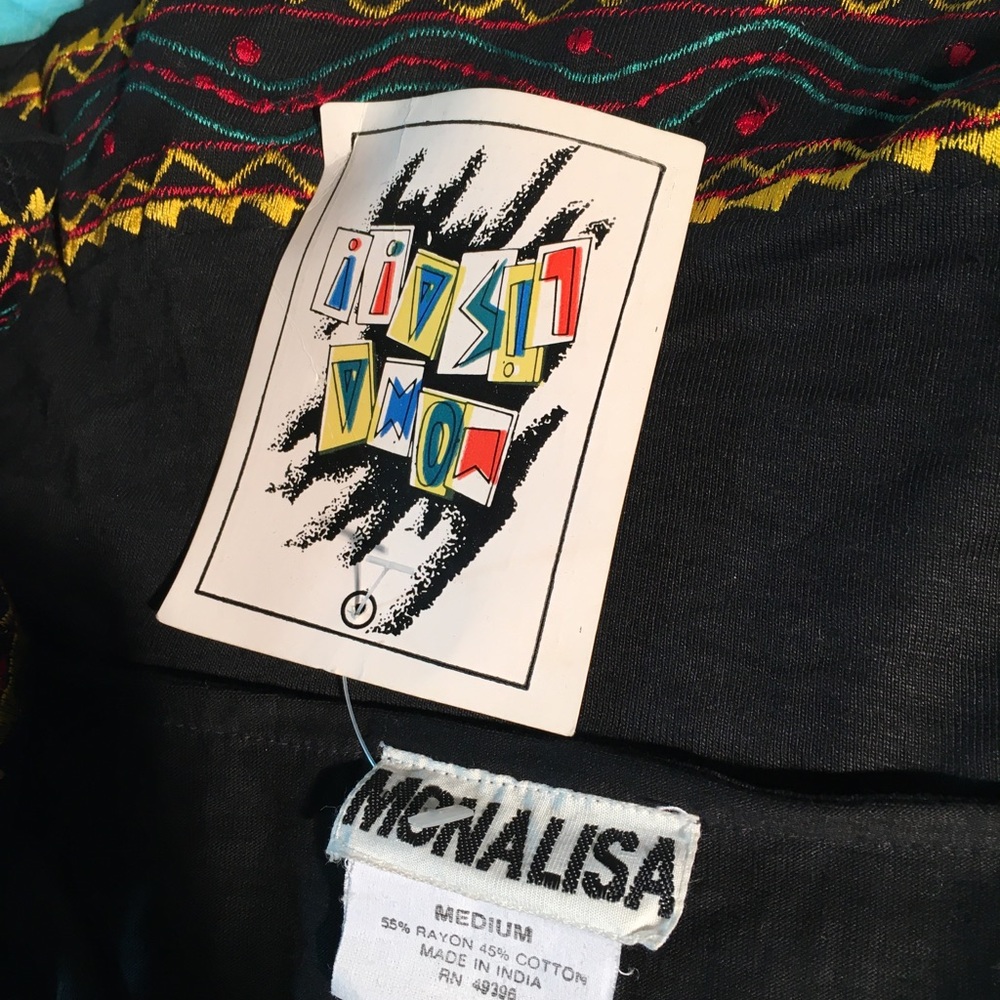 Mona Lisa brand shirt for women Size medium❤️